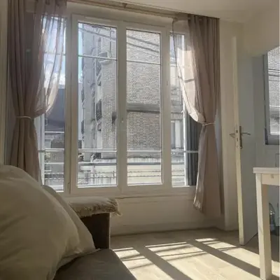 Appartement 2 pièces 42m2 - Puces de Saint-Ouen
