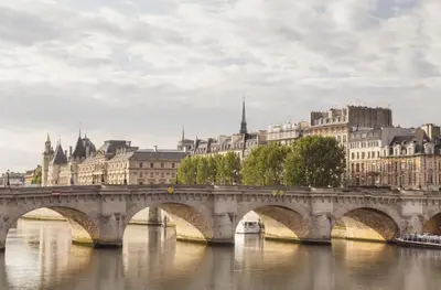 Vue sur la rivière ou le fleuve situé(e) à proximité de l'appartement
