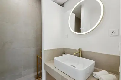 Salle de bains dans l'établissement Apartment in Paris 2ème