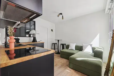 Cuisine ou kitchenette dans l'établissement Apartment in Paris 2ème