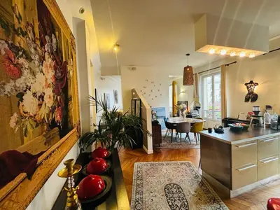 Coin salon dans l'établissement Appartement NY in Paris with love