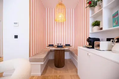 Cuisine ou kitchenette dans l'établissement CIA - Chic Flat in Marais with AC