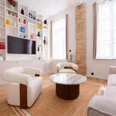 CIA - Chic Flat in Marais with AC