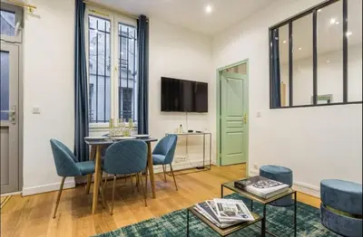 Télévision ou salle de divertissement dans l'établissement 3-cozy#1BR#Père-Lachaise#Nation