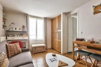 Coin salon dans l'établissement Modern Renovated studio cozy and quiet