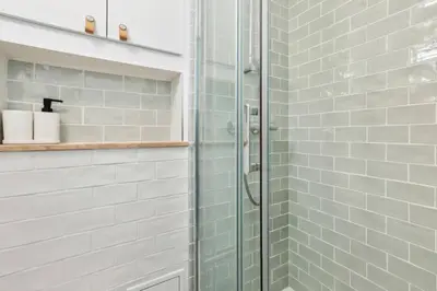 Salle de bains dans l'établissement Studio bien équipé à proximité du Parc des Princes