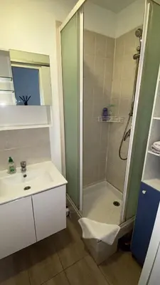 Salle de bains dans l'établissement Studio fonctionnel en plein cœur de paris
