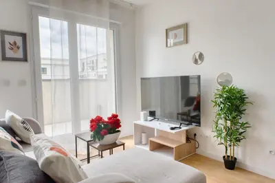Télévision ou salle de divertissement dans l'établissement Appartement prestige 5 personnes