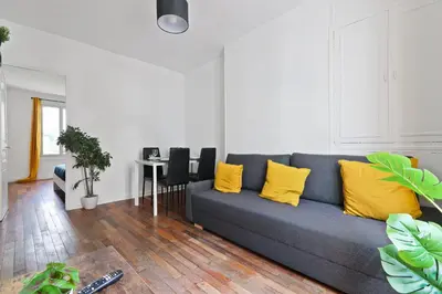 Plan de l'établissement Heart of Paris 1BR-4P Tour Eiffel 8 Free Netflix