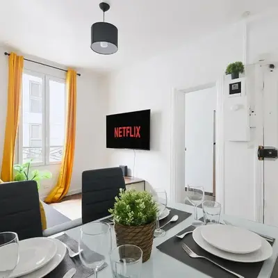 Heart of Paris 1BR-4P Tour Eiffel 8 Free Netflix