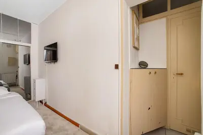 Télévision ou salle de divertissement dans l'établissement Paris Marais Ste Catherine
