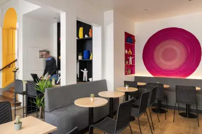 Coin salon dans l'établissement Hôtel Korner Châtelet