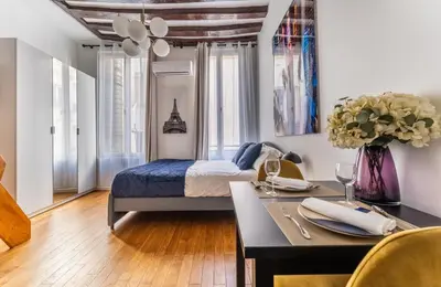 Coin salon dans l'établissement Lovely flat, center of Paris