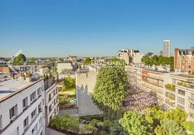 Vue générale sur Neuilly-sur-Seine ou vue de la ville depuis l'appartement