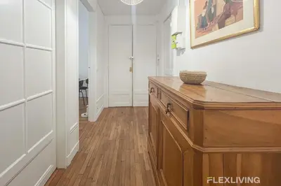 Plan de l'établissement Jardin des Plantes - Beautiful bright 2-bedroom apartment -1 living room