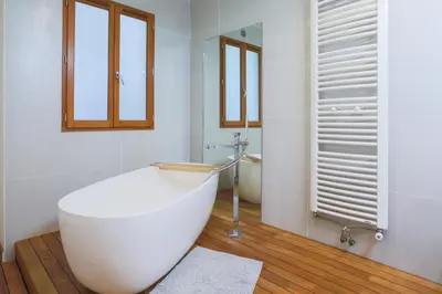 Salle de bains dans l'établissement luxueux Appartement paris 6
