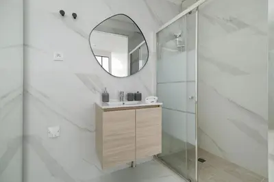 Salle de bains dans l'établissement Modern apartment next to Saint Germain 4PAX