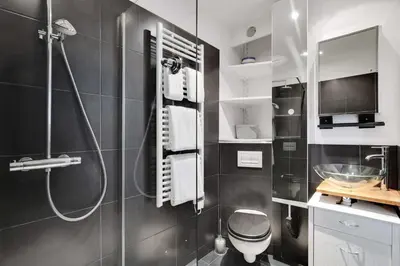Salle de bains dans l'établissement Chamant studio - 2P- Ternes