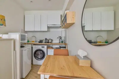 Cuisine ou kitchenette dans l'établissement Superb Studio bien équipé Paris Montparnasse