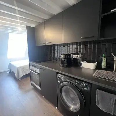 Cozy Studio by the Moulin Rouge