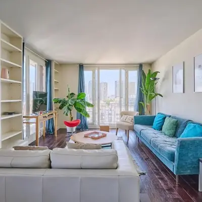 Sublime 2 bedroom flat Quai de Seine Eiffel Tower