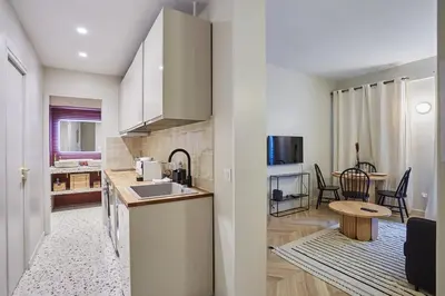 Cuisine ou kitchenette dans l'établissement Sublim & NEW apartement St Germain Notre Dame