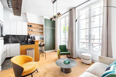 Cuisine ou kitchenette dans l'établissement GuestReady - Parisian charm near Notre-Dame