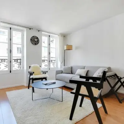 Elegant Apt - 1BDR 4P - Marais Place des Vosges