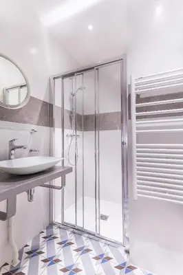 Salle de bains dans l'établissement Hotel Jenner