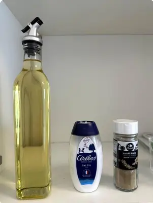 Plan de l'établissement PARIS-MONTROUGE Magnifique Studio Appartement de 35m2 - très cosy pour 1 à 6 personnes refait à neuf - ENTIRE APARTMENT LUXURIOUS AND WARM - Montrouge Paris 14ème - Proche Aéroport Orly & Parc Expositions Porte de Versailles FREE WIFI GRATUIT