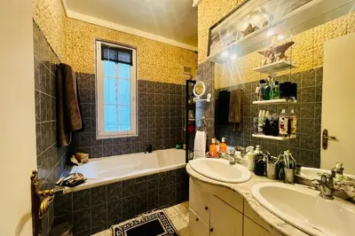 Salle de bains dans l'établissement 16ème à 10 min de la Tour Eiffel Métro ligne 9