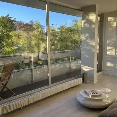 Bright apartment in Paris with balcony