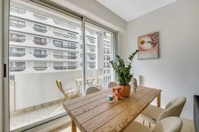 Coin salon dans l'établissement Charming apartment near Eiffel Tower 2BR II