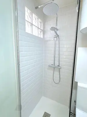 Salle de bains dans l'établissement L'appartement Plaisance