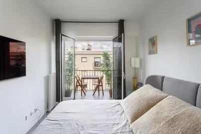 Un ou plusieurs lits dans un hébergement de l'établissement Très bel Appartement Neuilly