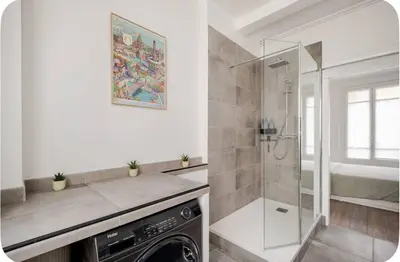 Salle de bains dans l'établissement Charmant appartement décoré proche du parc des expositions