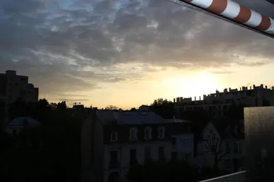 Lever ou coucher de soleil vu de l'appartement ou à proximité