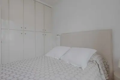 Un ou plusieurs lits dans un hébergement de l'établissement Magnificent apartment- 2BR 4P- Near Sacré-Cœur