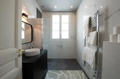 Salle de bains dans l'établissement Chic apartment 1BR-2P - Arc de Triomphe
