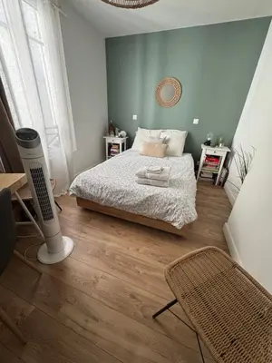Un ou plusieurs lits dans un hébergement de l'établissement Appartement niché au cœur de Montmartre