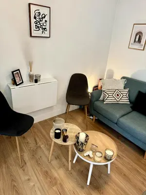 Coin salon dans l'établissement Appartement niché au cœur de Montmartre