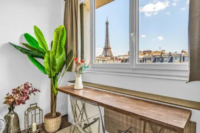 Balcon ou terrasse dans l'établissement Suite Vue Tour Eiffel