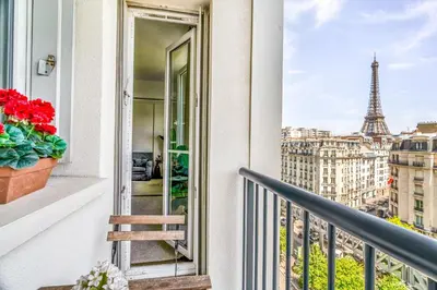 Balcon ou terrasse dans l'établissement Suite Vue Tour Eiffel