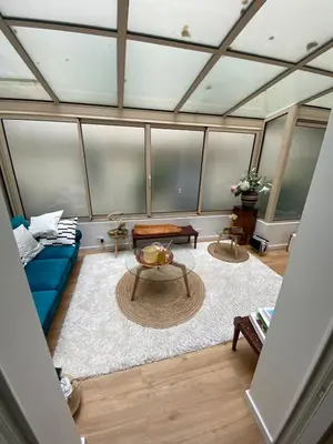 Coin salon dans l'établissement Paris confort