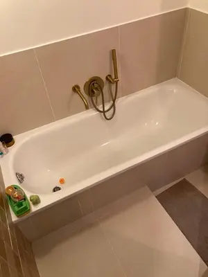 Salle de bains dans l'établissement Beautiful kids friendly apartment with Montmartre view