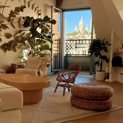 Beautiful kids friendly apartment with Montmartre view