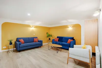 Coin salon dans l'établissement Parisian stay close to Montmartre - 2BR 8P