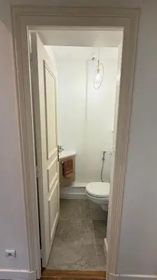Salle de bains dans l'établissement Central Champs Élysée - High Luxury 2 Bedroom Apartment