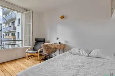 Un ou plusieurs lits dans un hébergement de l'établissement Folie Regnault 3 - LB - Bright flat near Bastille for 2p
