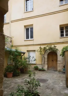 Plan de l'établissement Studio jardin privé paris centre